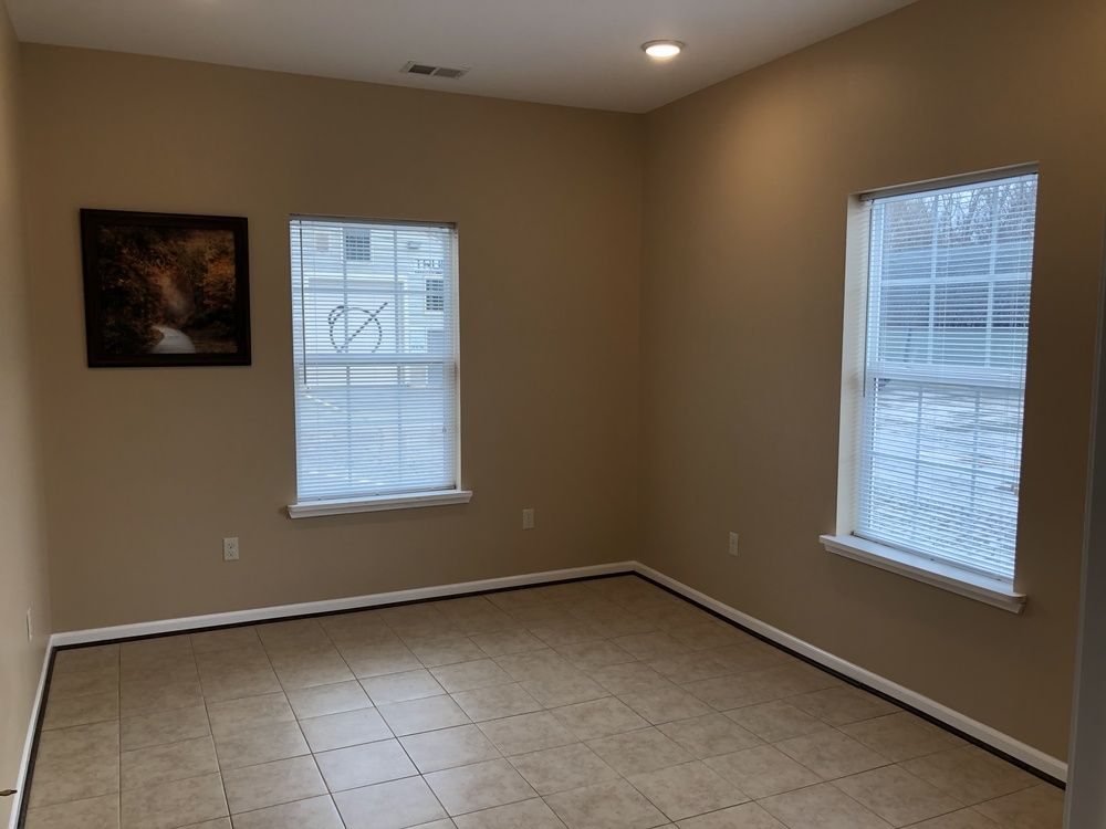 10638 N Rushton Rd, South Lyon, MI 48178